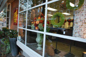 When The Grocery Store Bouquet Won’t Cut It: Old Town’s Acclaimed Helen Olivia Floral Design Delivers