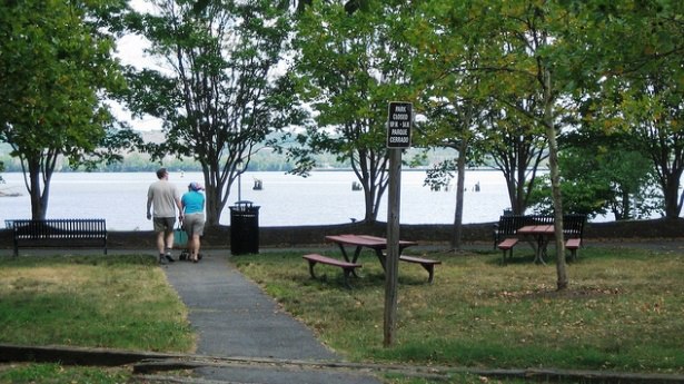 Alexandria_park.jpg