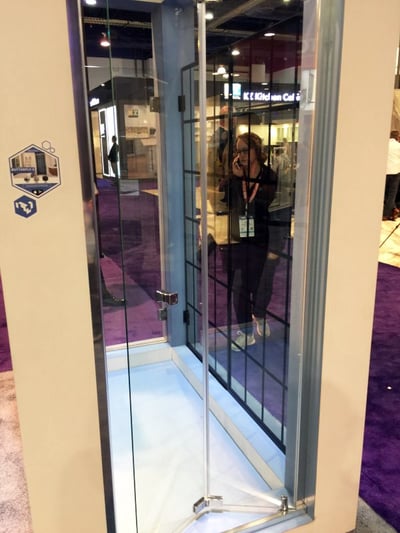 Bifold shower doors for tight spaces. (00000002)