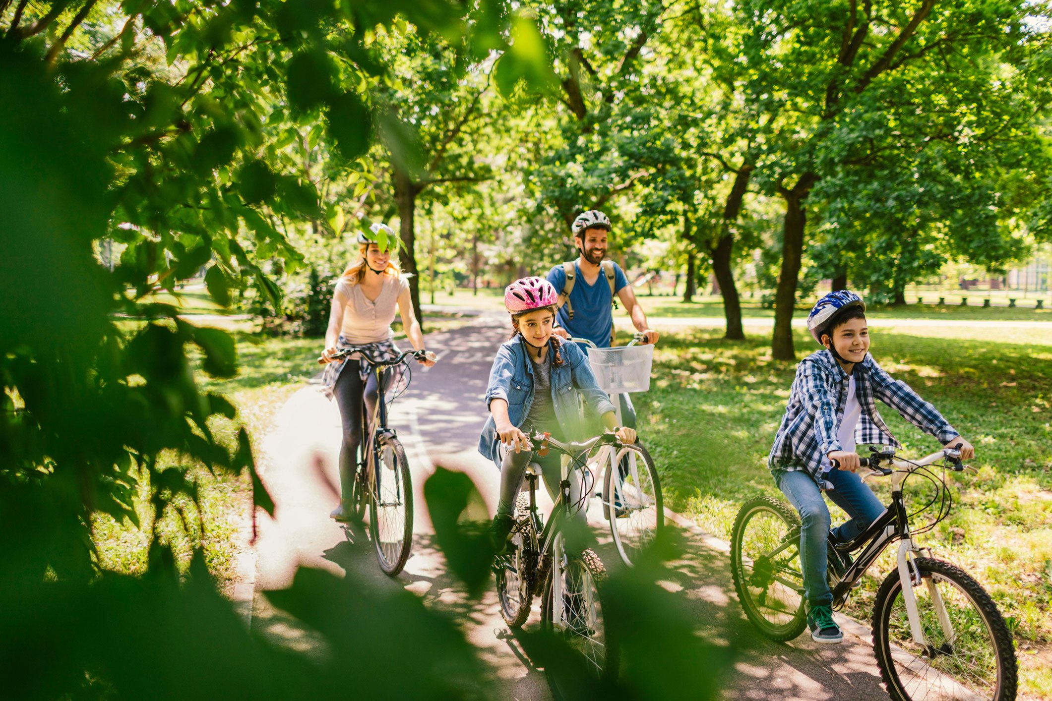 family-bike-riding