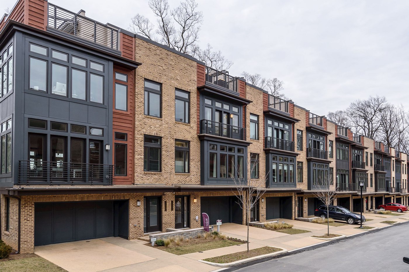 Townhouse or Condominium? Tips to Help You Make the Right Choice in the Bethesda Housing Market